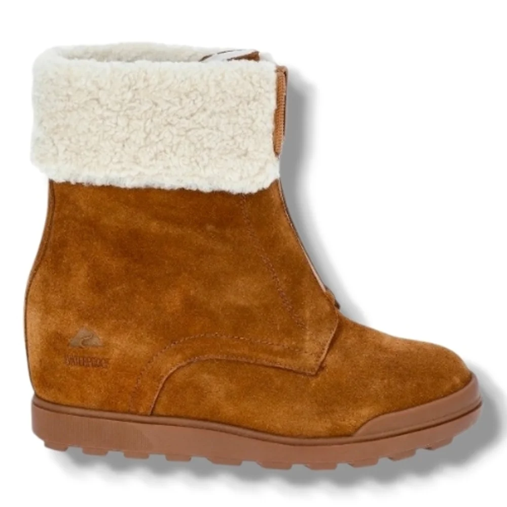 OZARK TRAIL SIZE 6 Leather Waterproof Wedge Boots With Faux Shearling Fur Trim